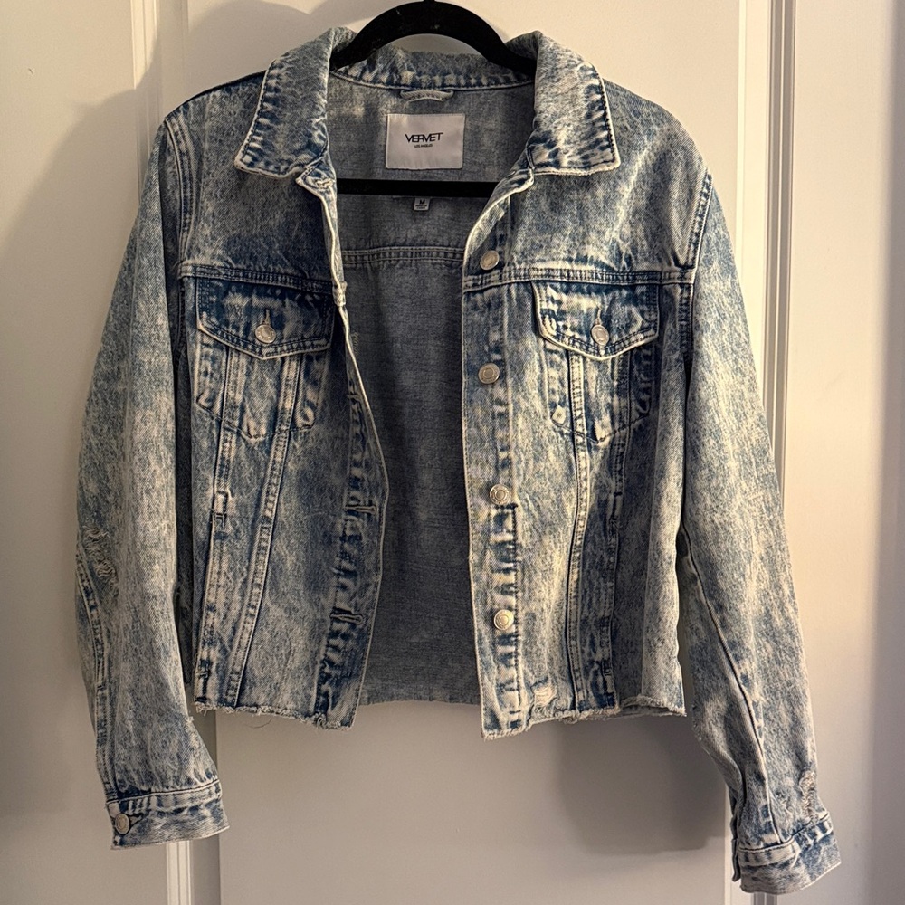 Vervet Women's Distressed Light Blue Denim Jacket